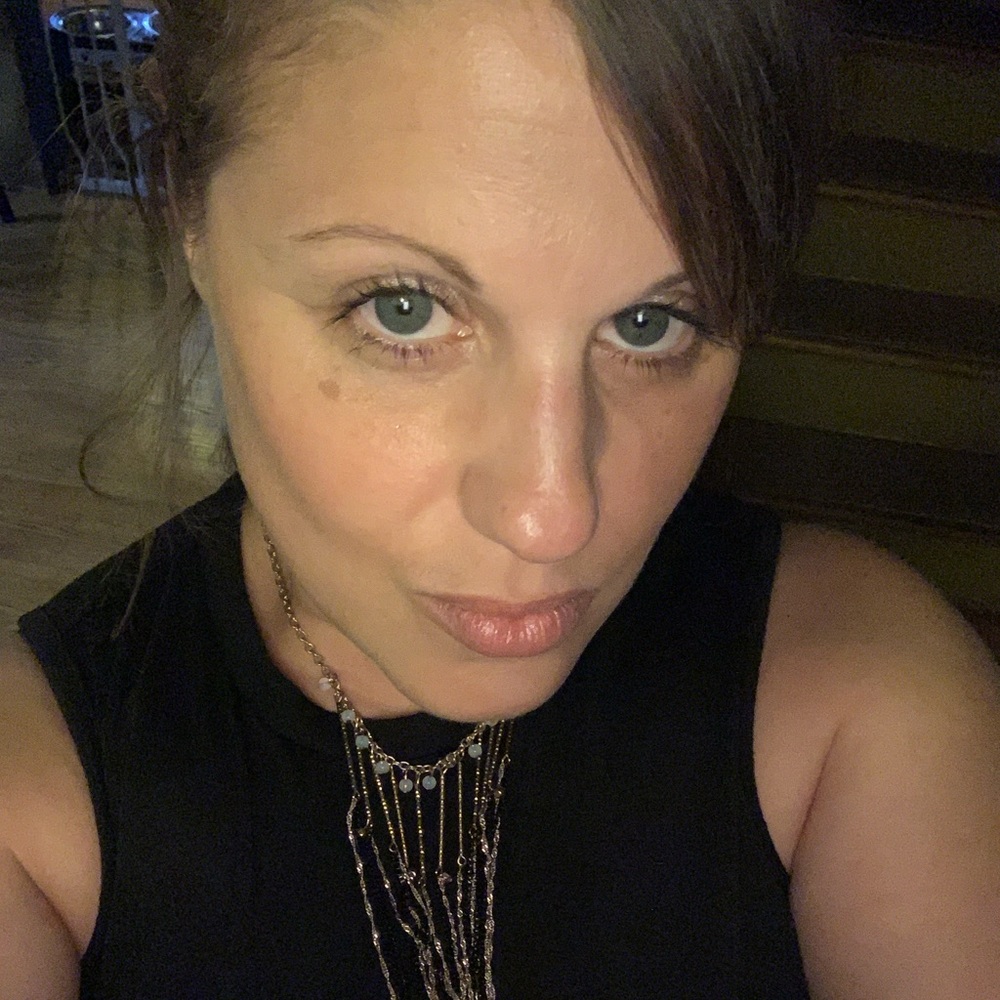 Meet your Posher, Annette